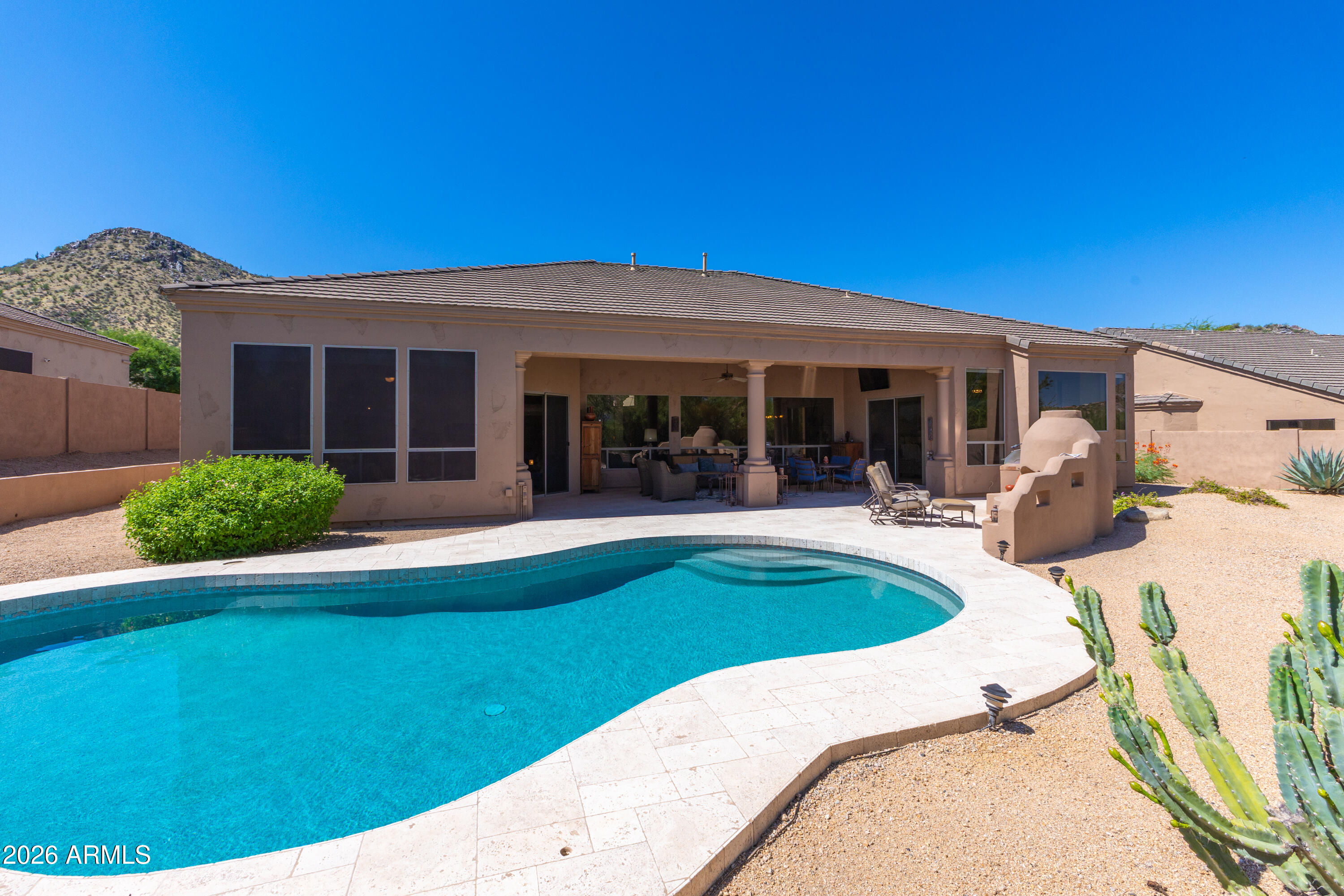 11804 E SAND HILLS Road