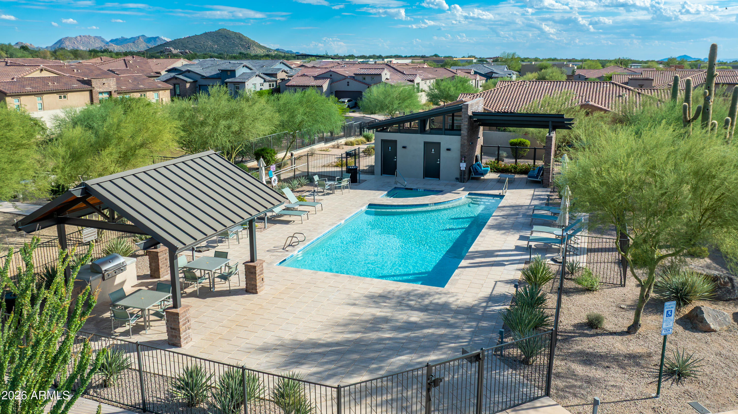 7226 E CALLE PRIMERA Vista