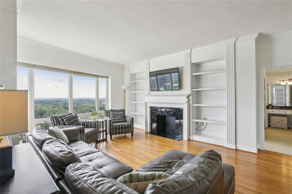 3475 Oak Valley Road NE Unit 2060