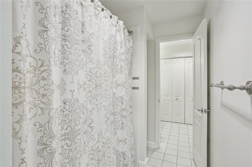 3475 Oak Valley Road NE Unit 2060