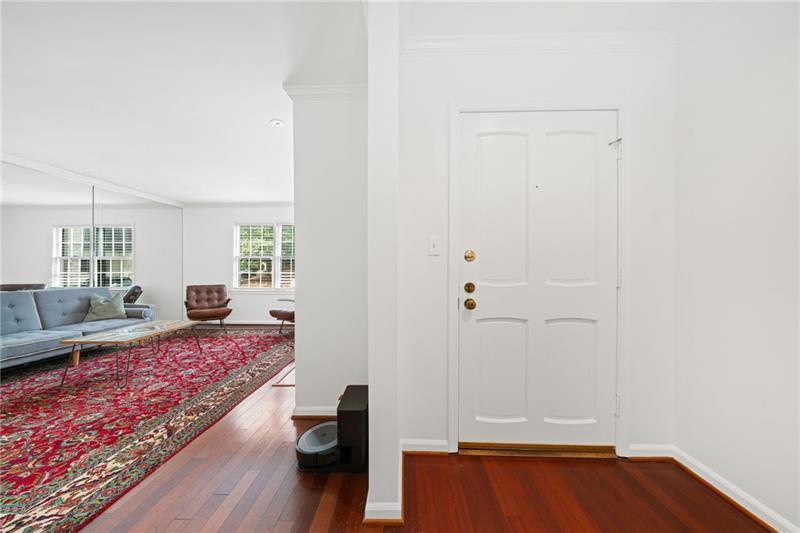 52 Chaumont Square NW