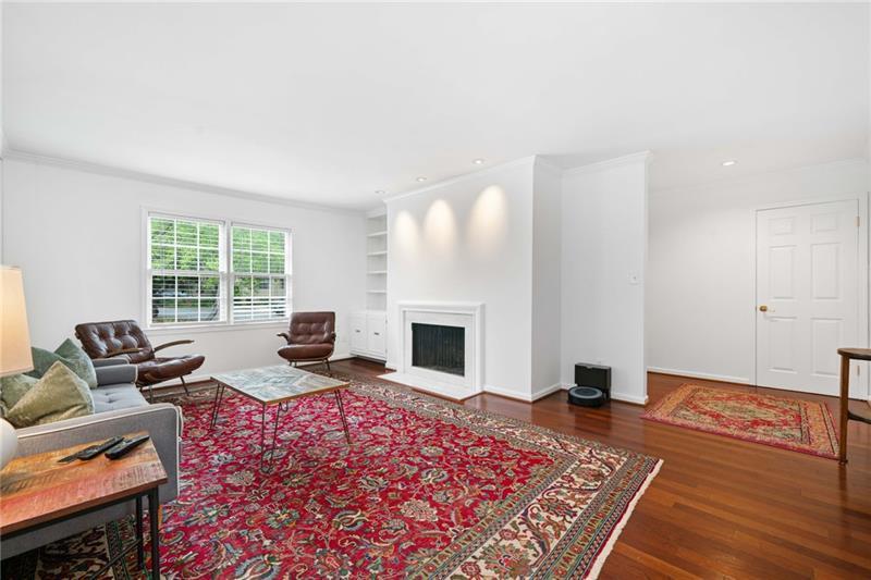 52 Chaumont Square NW