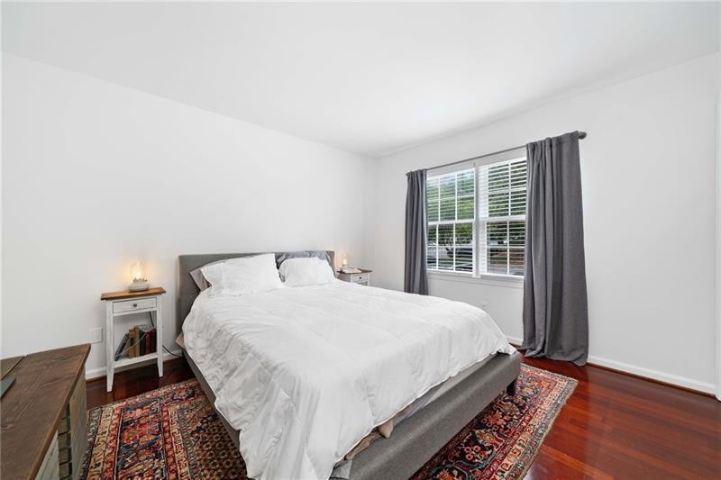 52 Chaumont Square NW