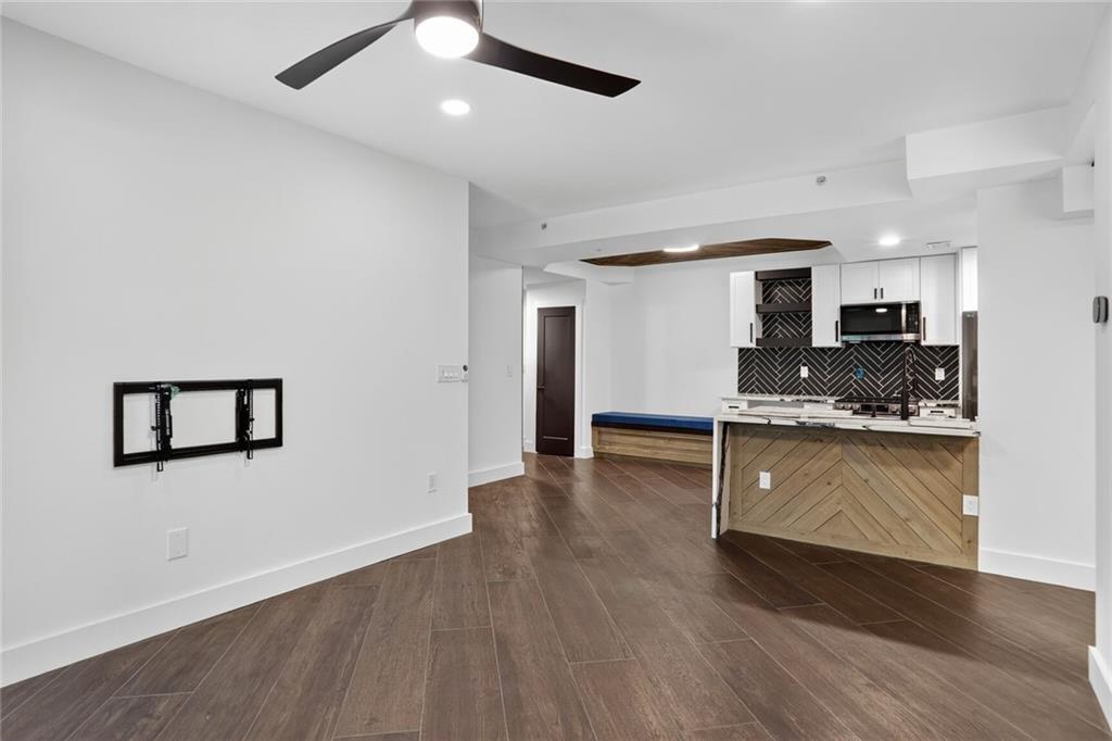 1074 Peachtree Walk NE Unit B106