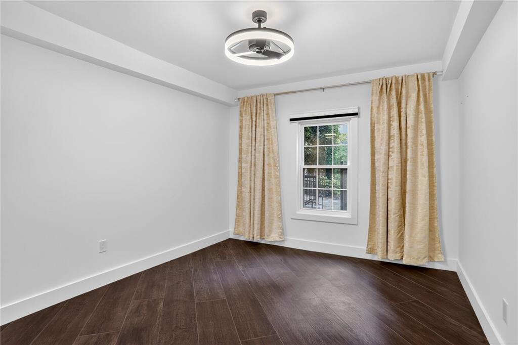 1074 Peachtree Walk NE Unit B106