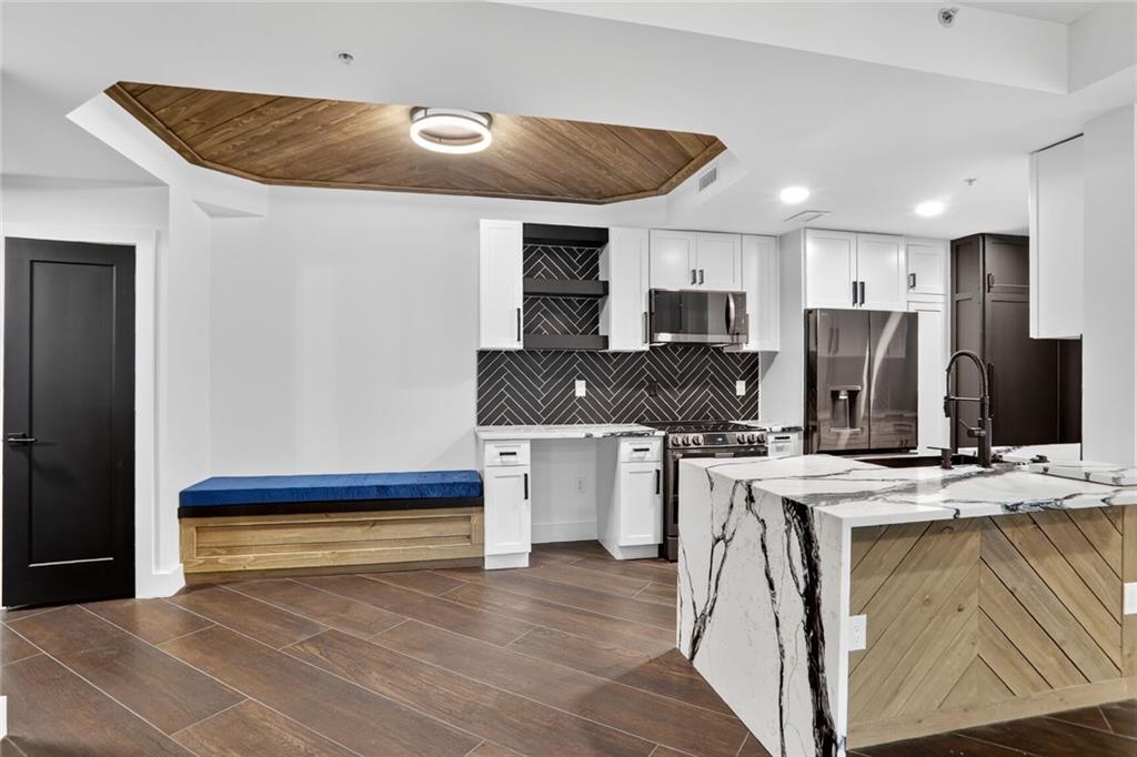 1074 Peachtree Walk NE Unit B106