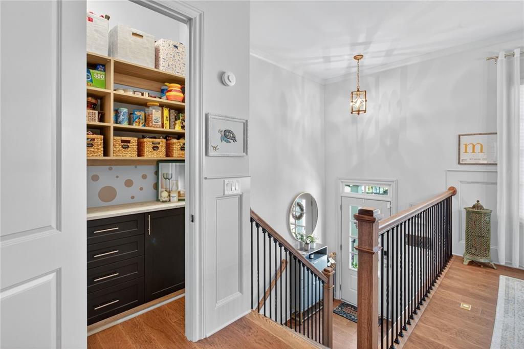 1956 Skyfall Circle NE