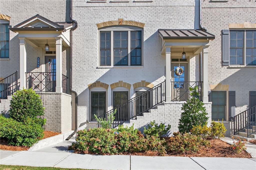 1956 Skyfall Circle NE