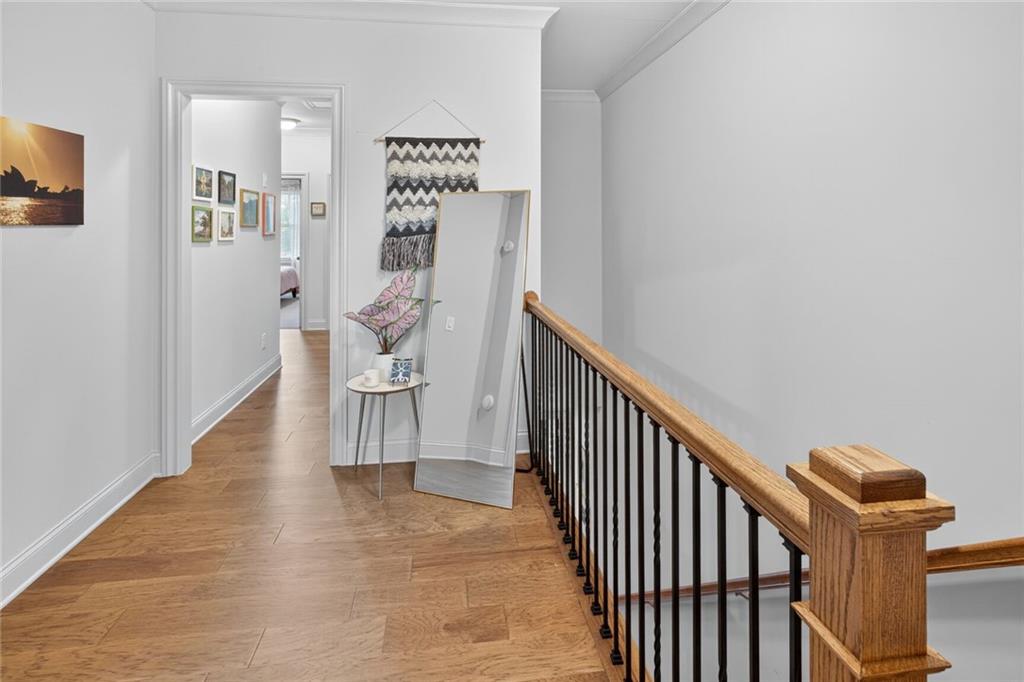 1956 Skyfall Circle NE