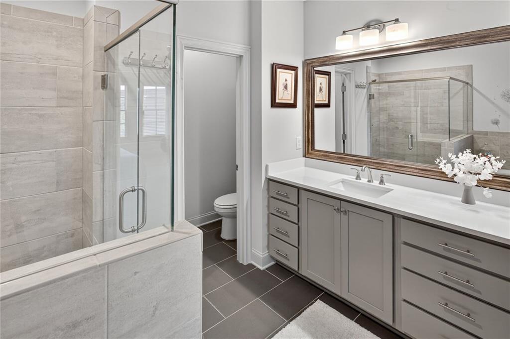 1956 Skyfall Circle NE