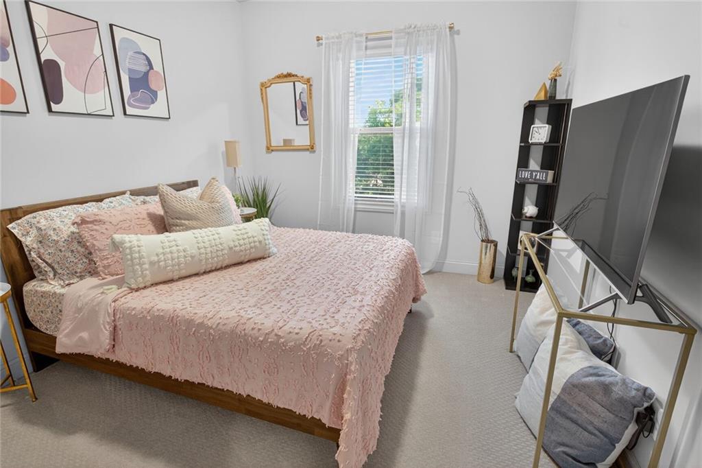 1956 Skyfall Circle NE