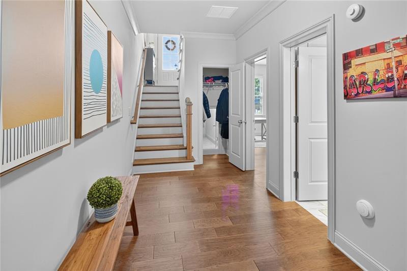 1956 Skyfall Circle NE