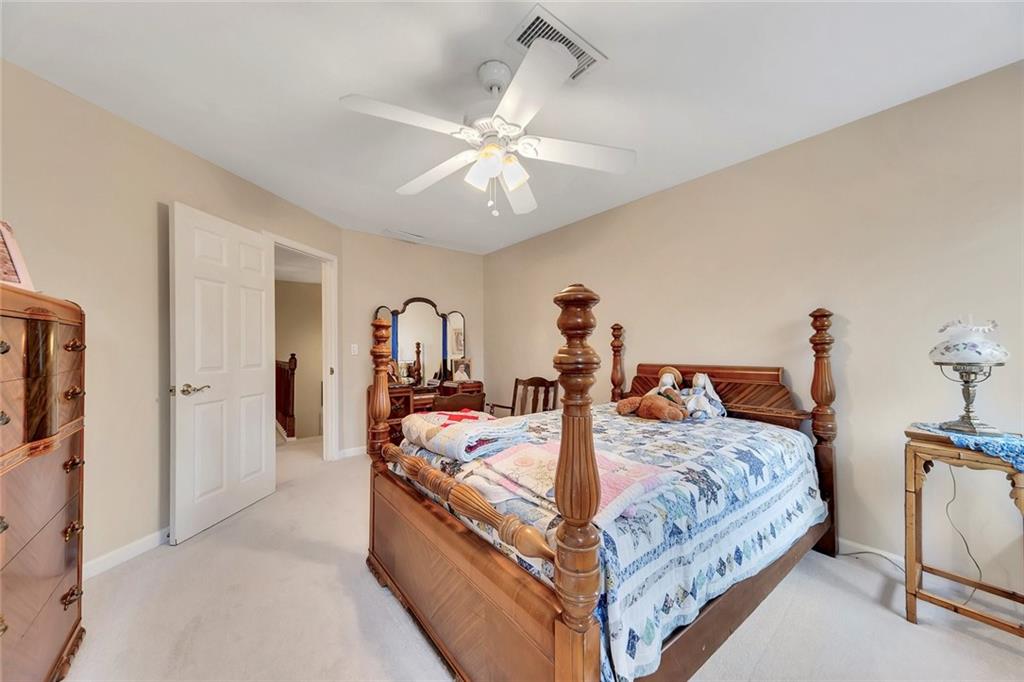 2770 S Cherokee Lane