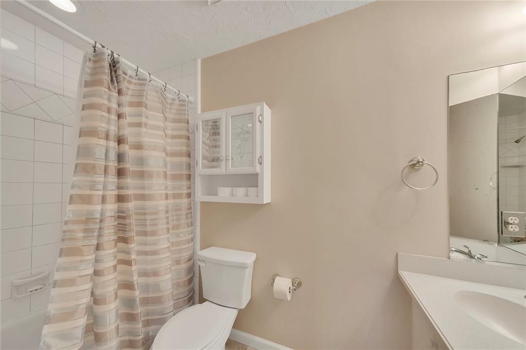 2770 S Cherokee Lane