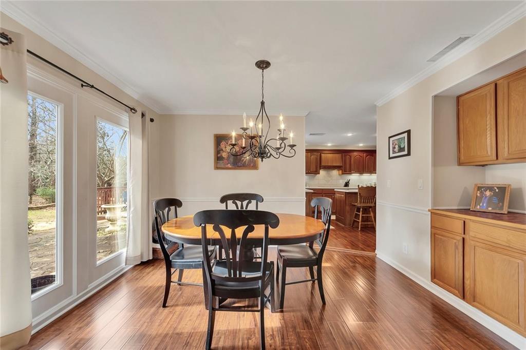 2770 S Cherokee Lane