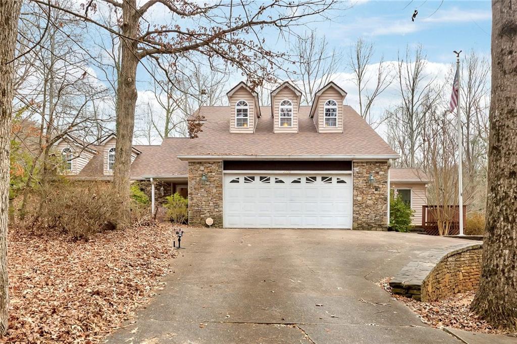 2770 S Cherokee Lane