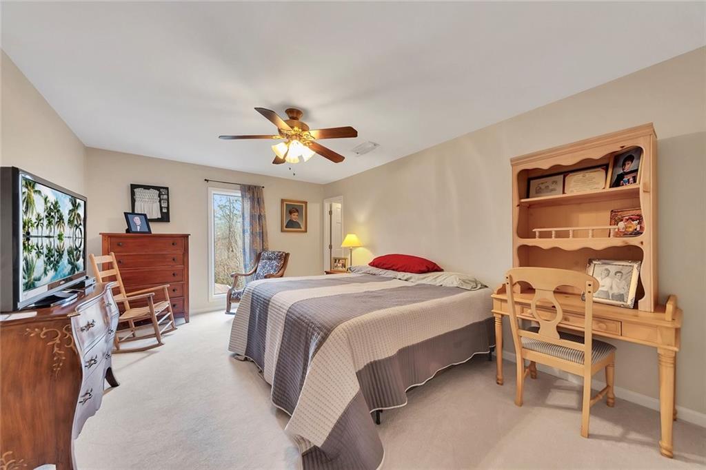 2770 S Cherokee Lane