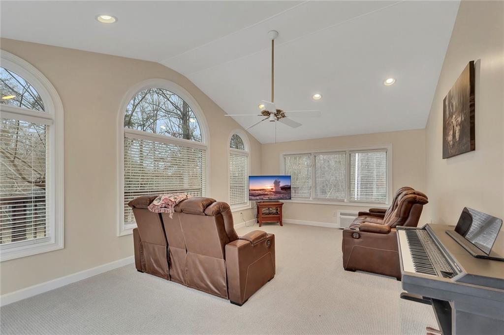 2770 S Cherokee Lane