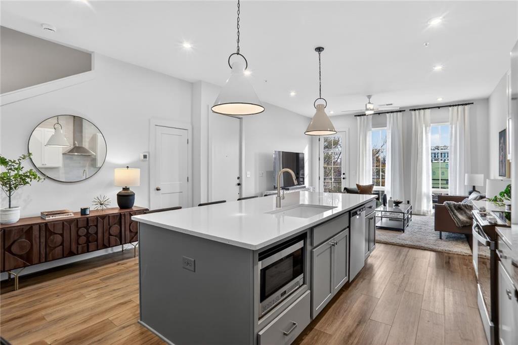 1291 Longreen Terrace NW Unit 7