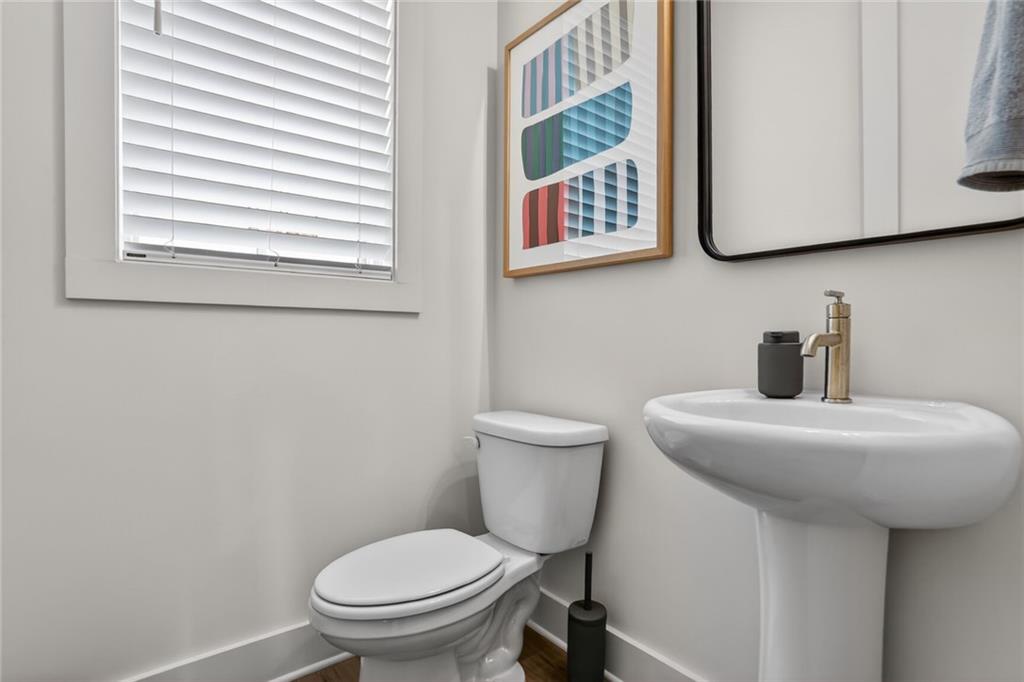 1291 Longreen Terrace NW Unit 7