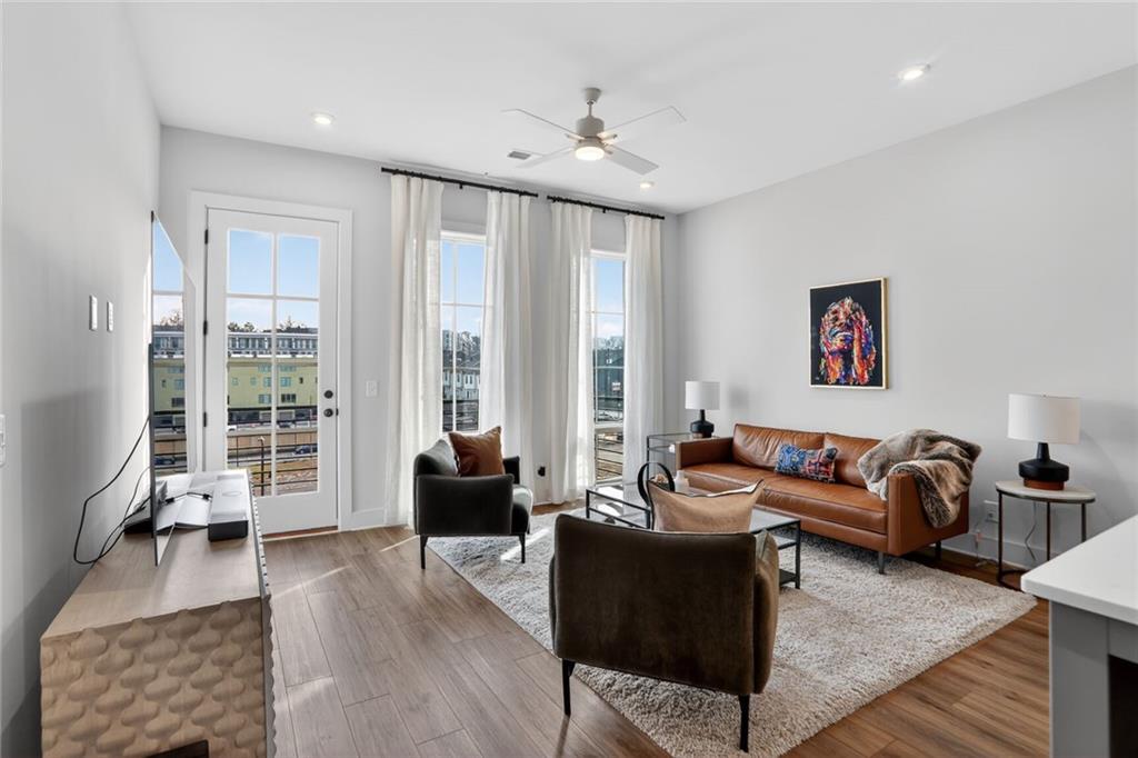 1291 Longreen Terrace NW Unit 7