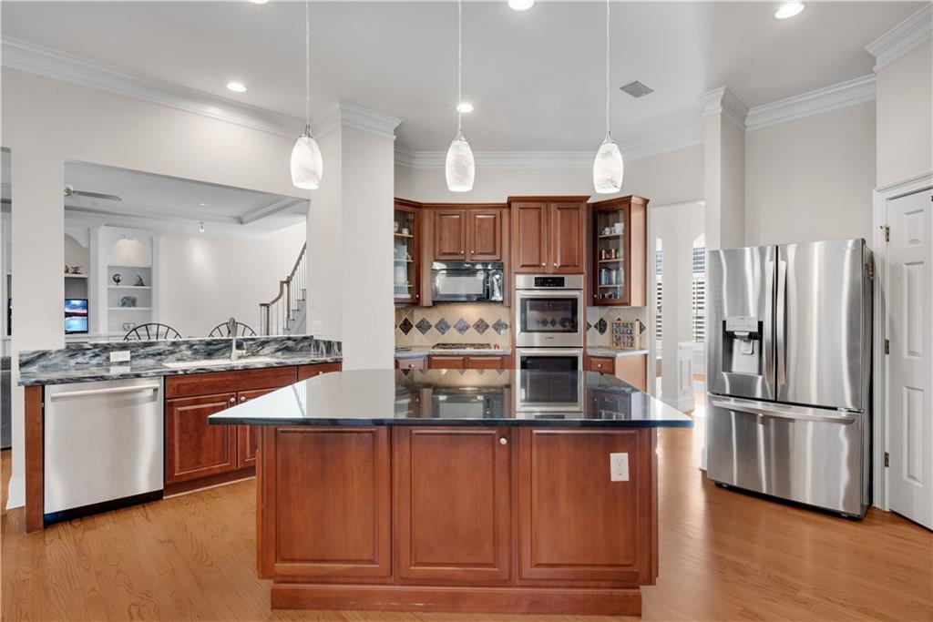 992 Wescott Lane