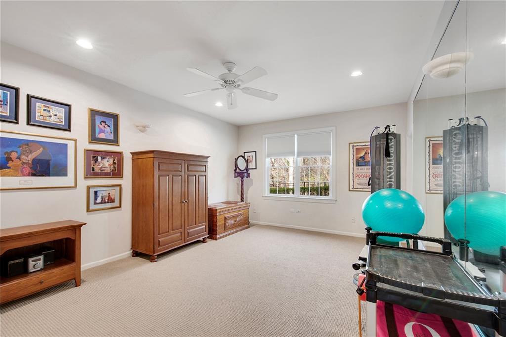 992 Wescott Lane