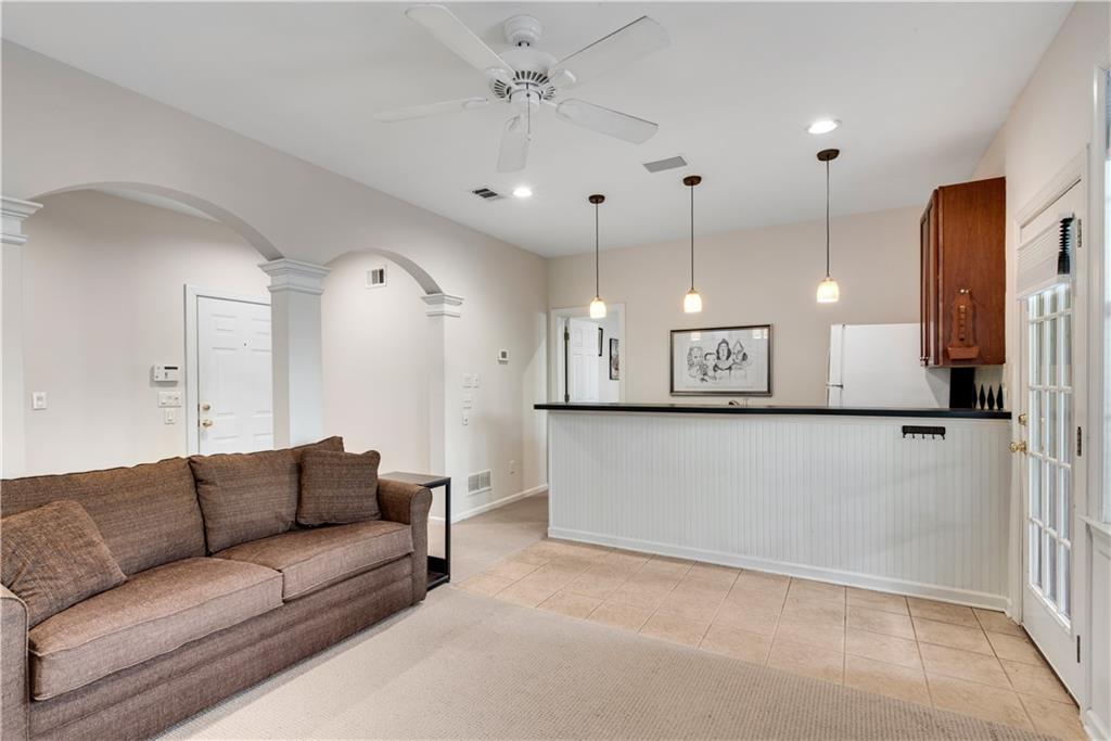 992 Wescott Lane