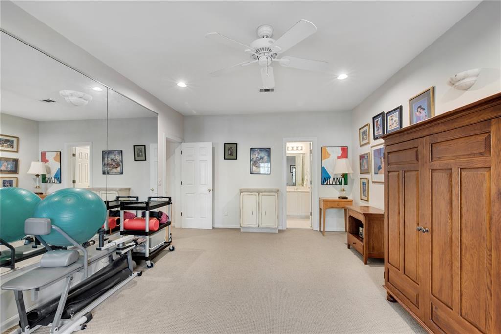 992 Wescott Lane
