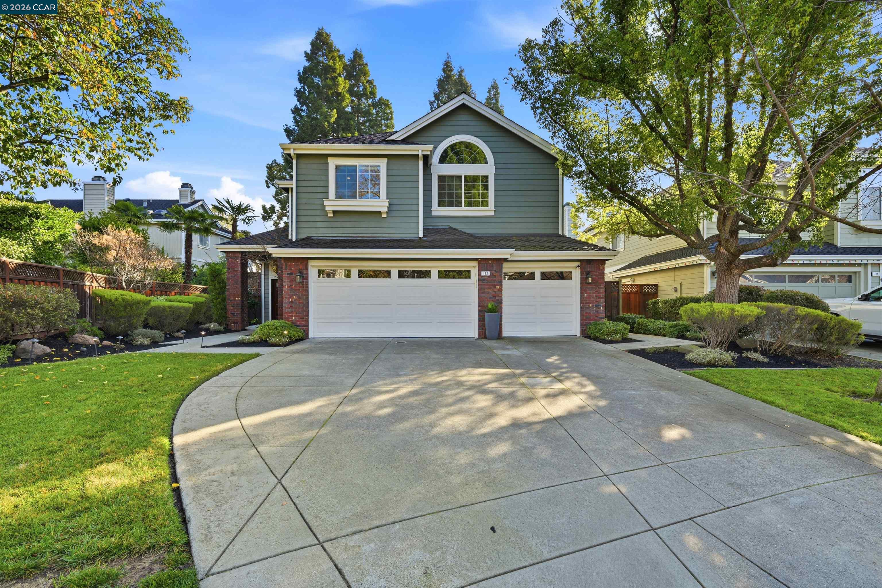122 Briar Pl