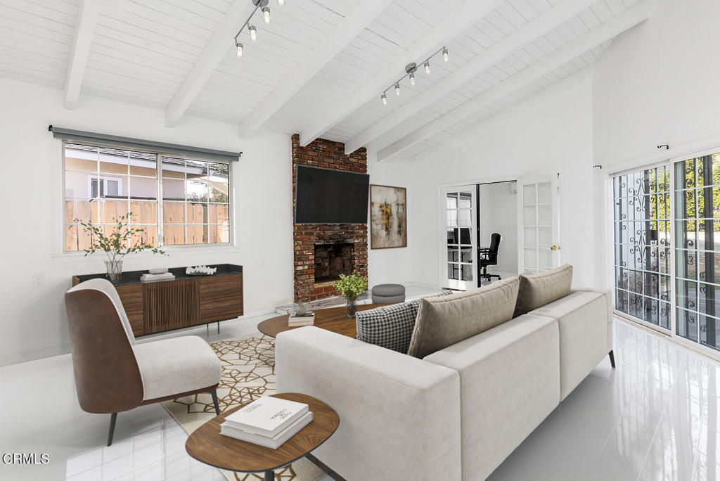 1105 Alhambra Road C