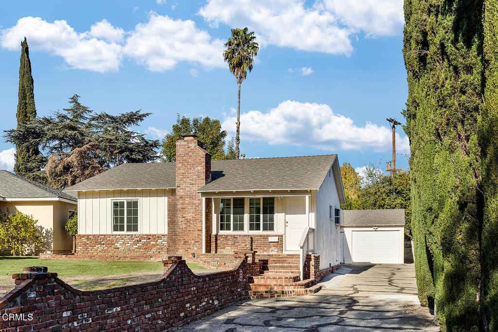 1105 Alhambra Road C