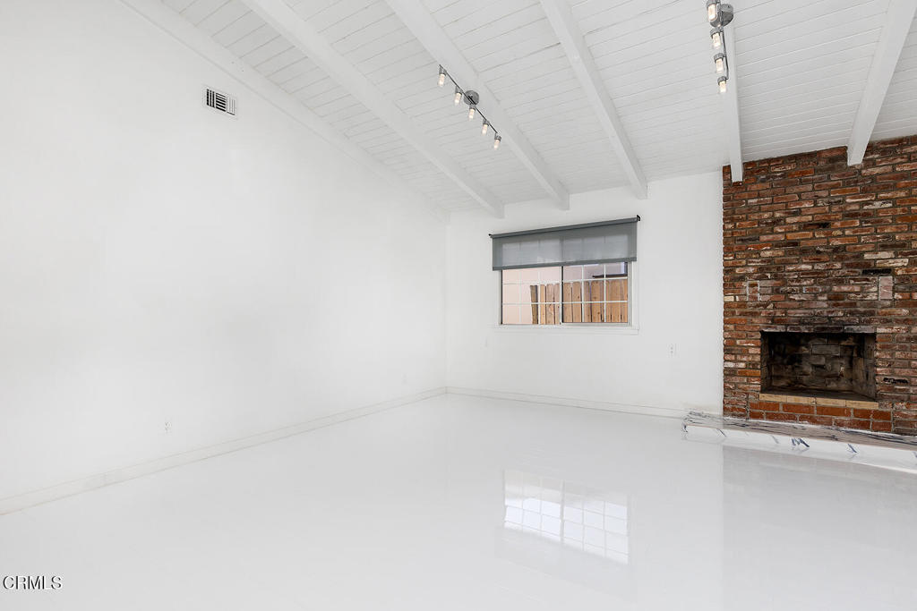 1105 Alhambra Road C