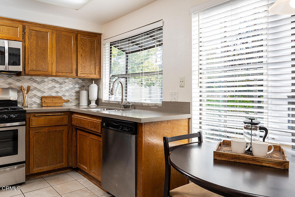 99 N Catalina Avenue 1