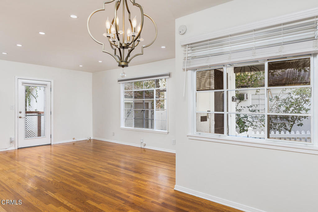 1070 E Woodbury Road