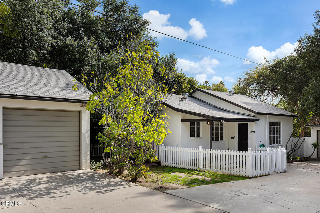 1070 E Woodbury Road