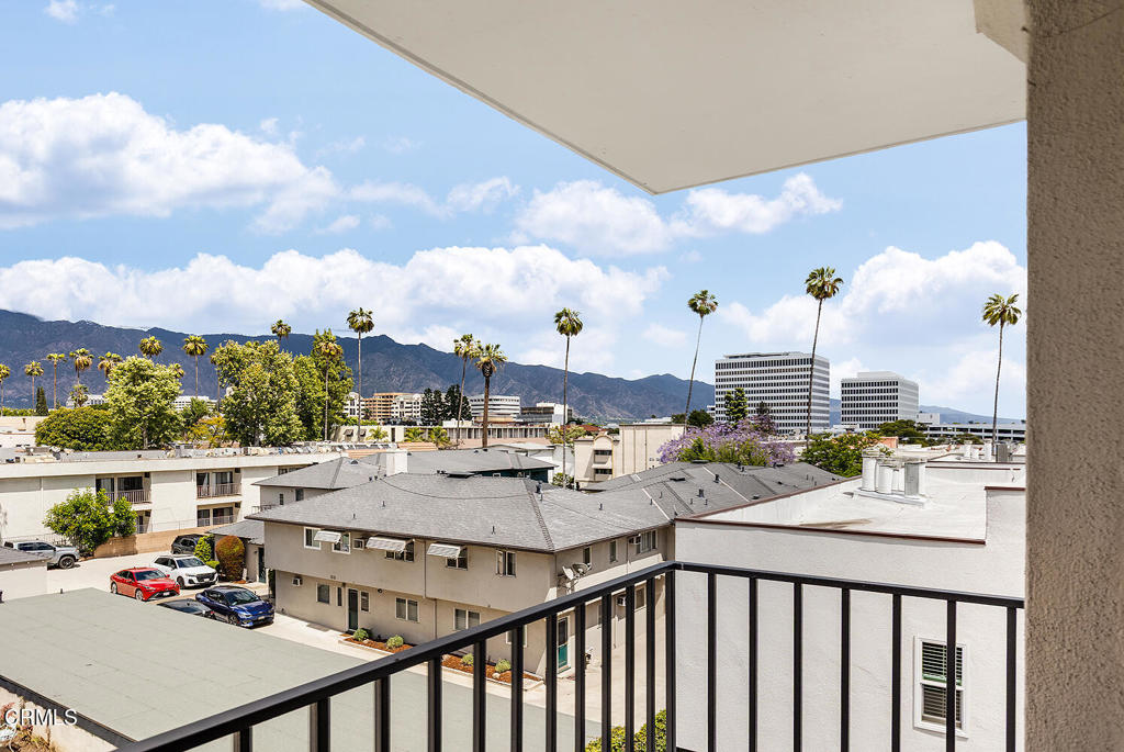 601 E Del Mar Boulevard 404