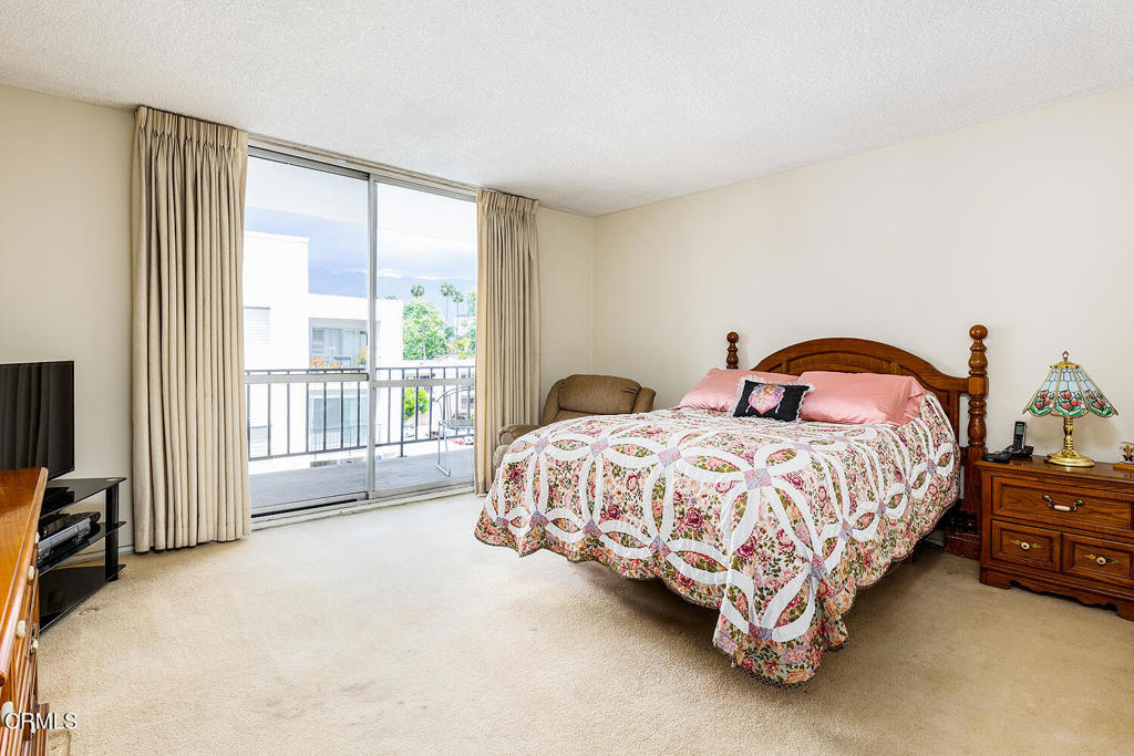 601 E Del Mar Boulevard 404