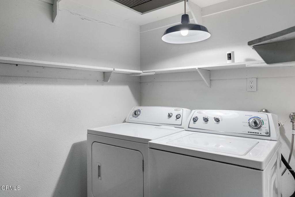300 S Mentor Avenue 8