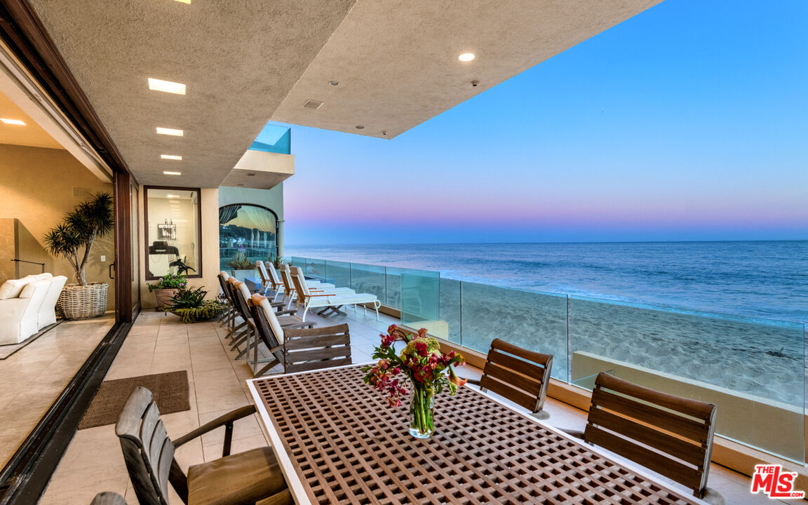 22040 Pacific Coast Hwy