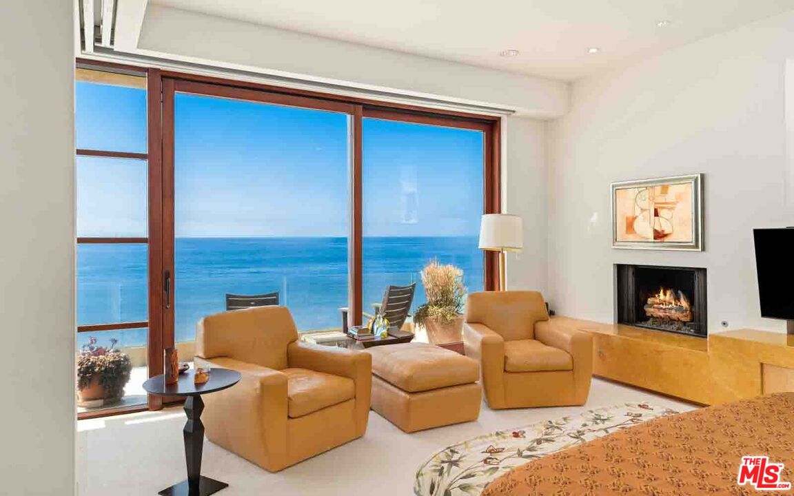22040 Pacific Coast Hwy