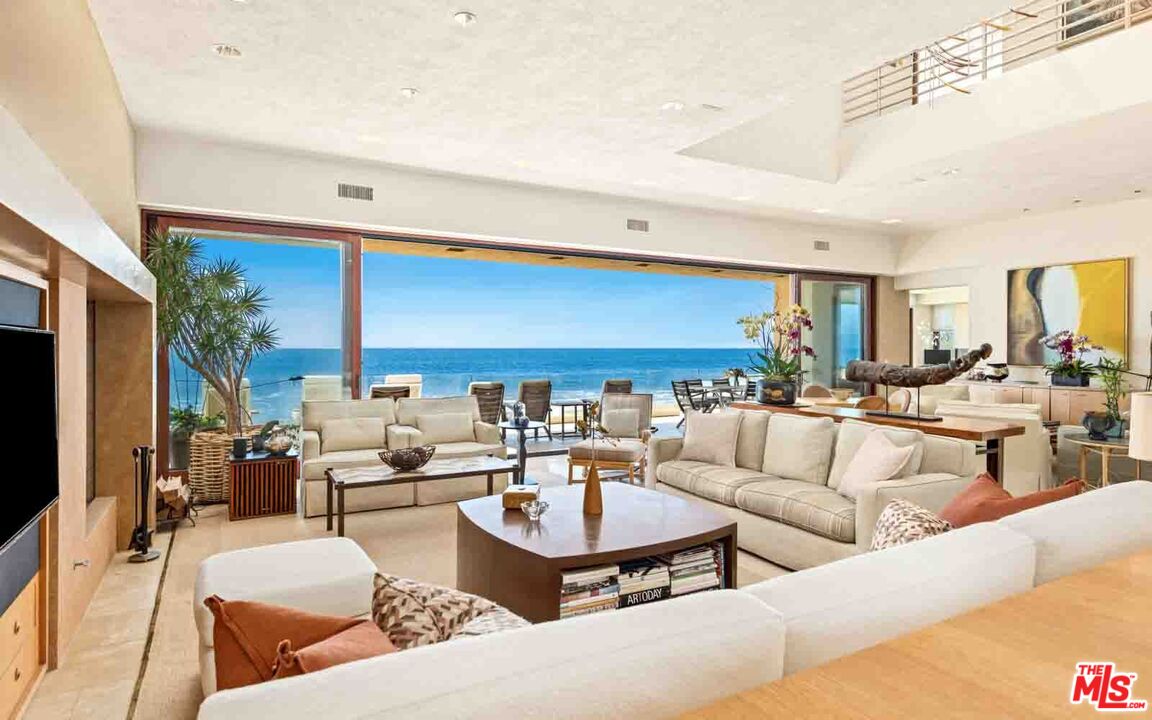22040 Pacific Coast Hwy