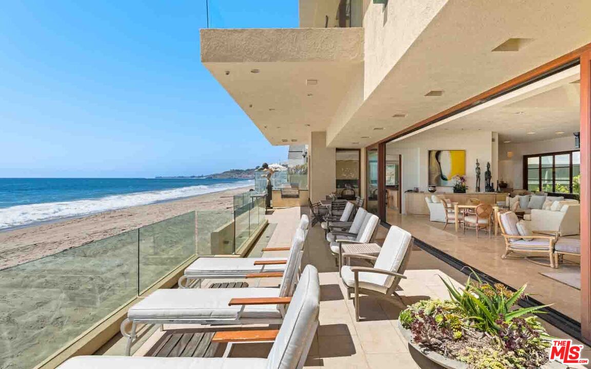 22040 Pacific Coast Hwy