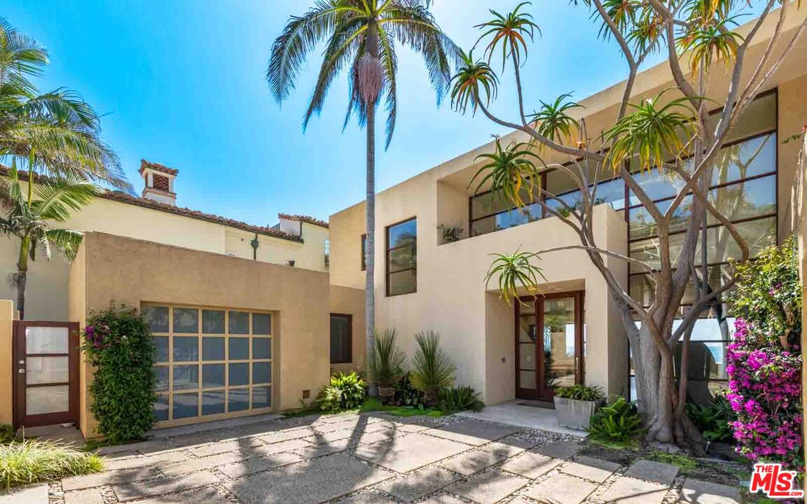 22040 Pacific Coast Hwy