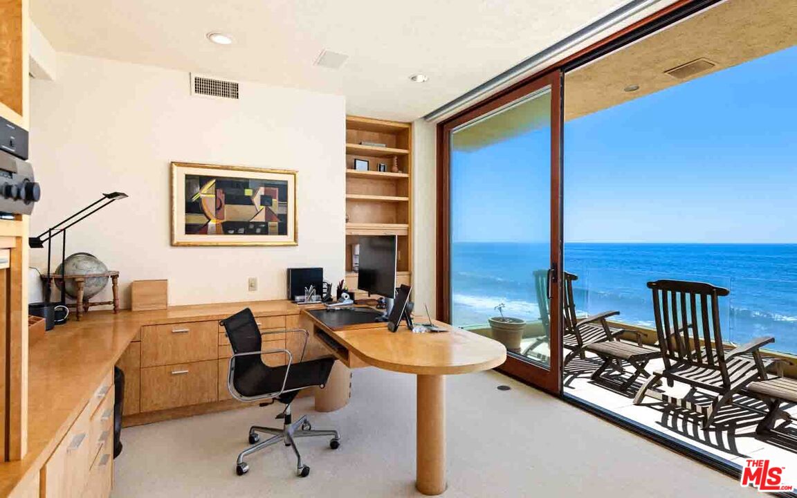 22040 Pacific Coast Hwy