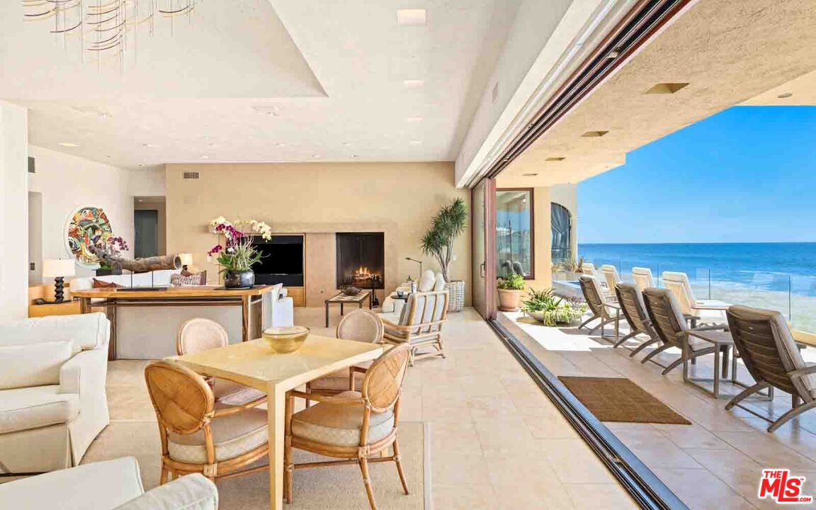 22040 Pacific Coast Hwy