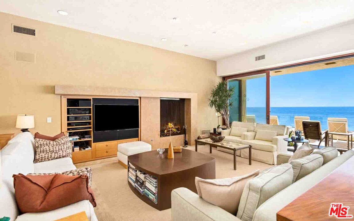22040 Pacific Coast Hwy