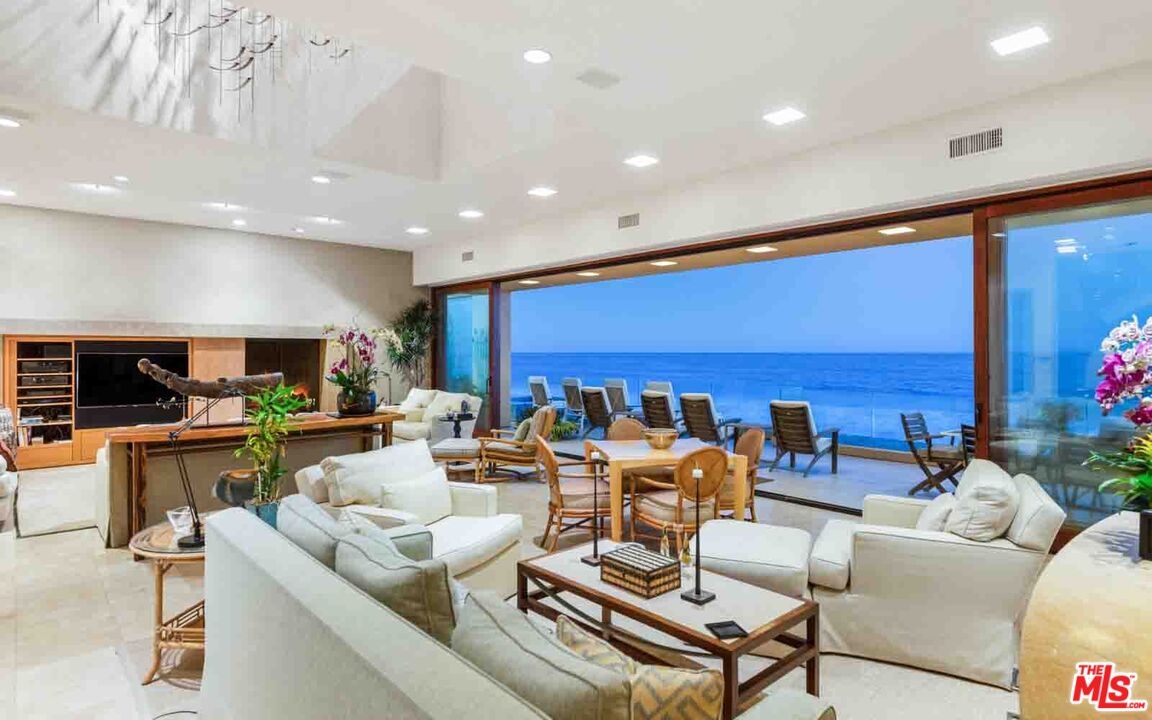 22040 Pacific Coast Hwy