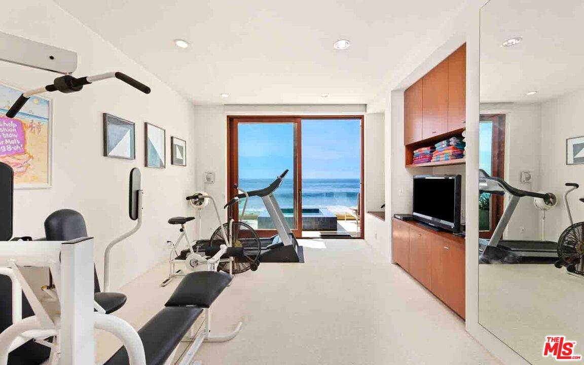 22040 Pacific Coast Hwy