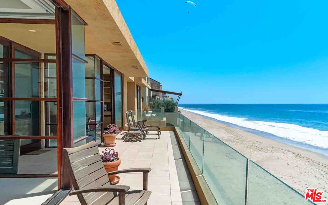 22040 Pacific Coast Hwy